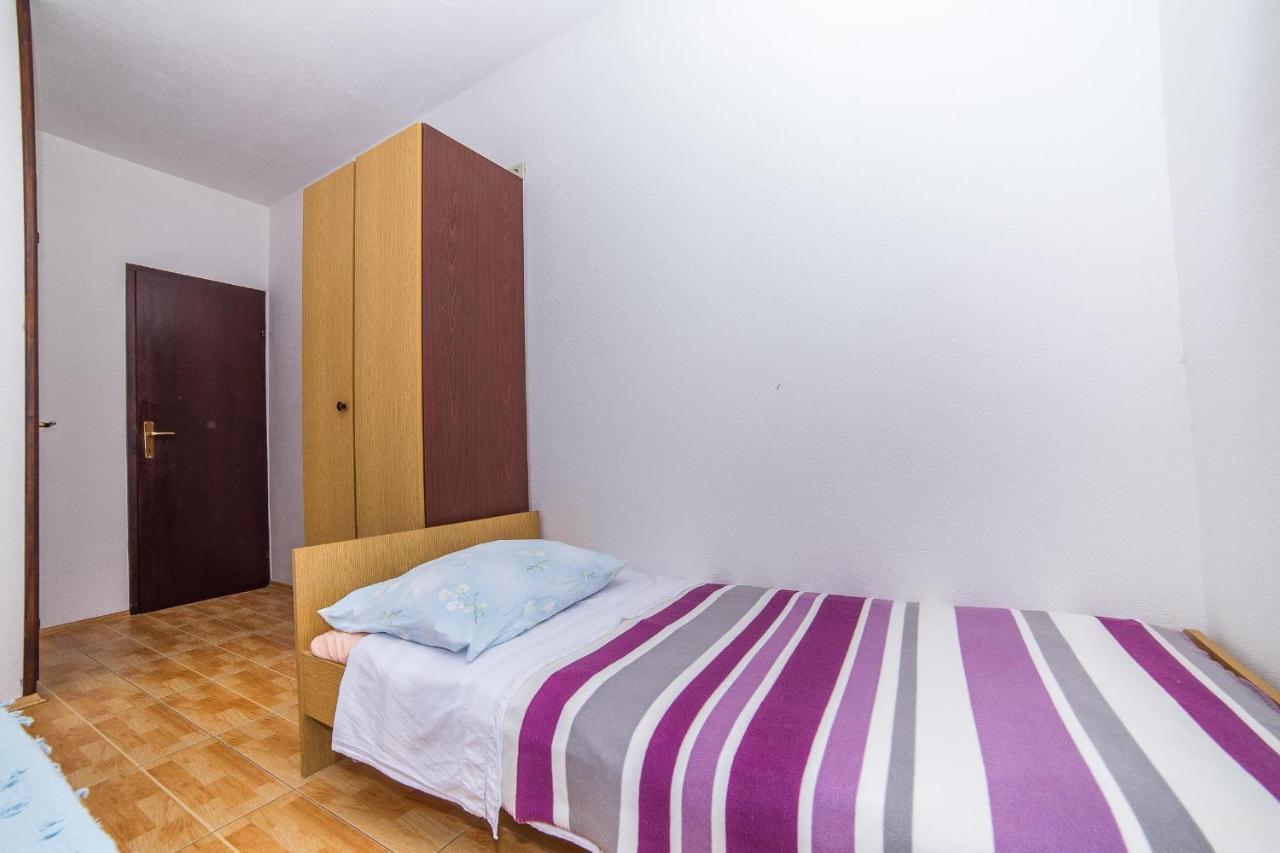 Apartments And Rooms Drpic Splitska Exterior foto